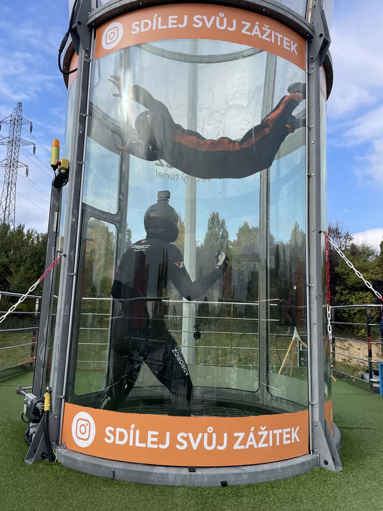 Recenze letu ve větrném tunelu v Brně