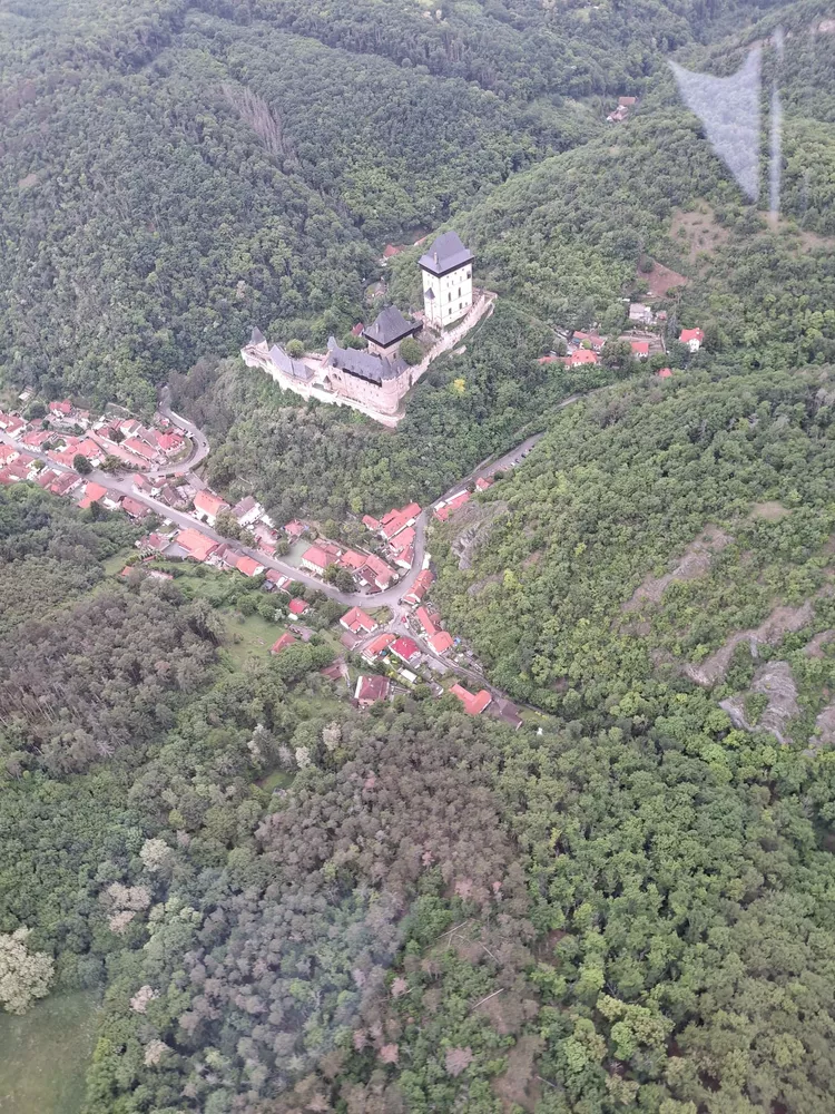 Recenze na let vrtulníkem Karlštejn
